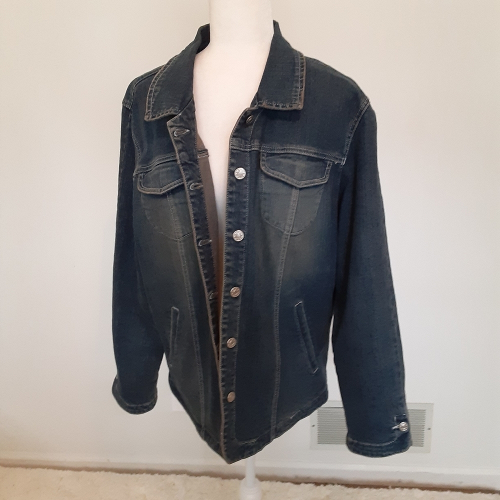 A.M.I JEAN JACKET